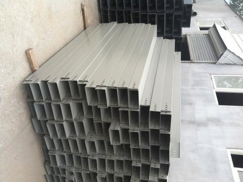 弱電橋架與強電橋架的間隔